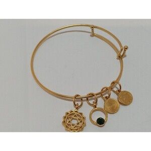 Clea Ray Goldtone Star of David May Birthstone Bracelet 7 inch adjustable
